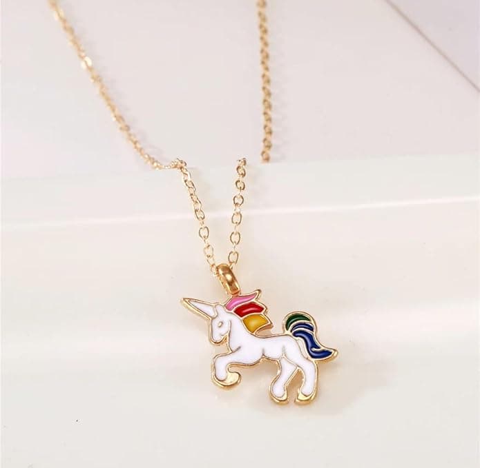 Collier en chaîne avec pendentif licorne