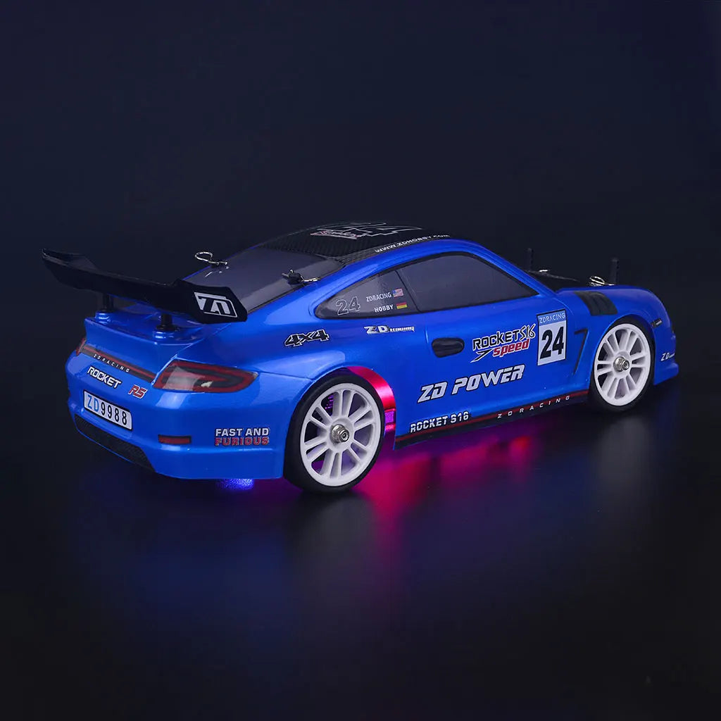 Voiture télécommandée Porsche bleu à haute vitesse
