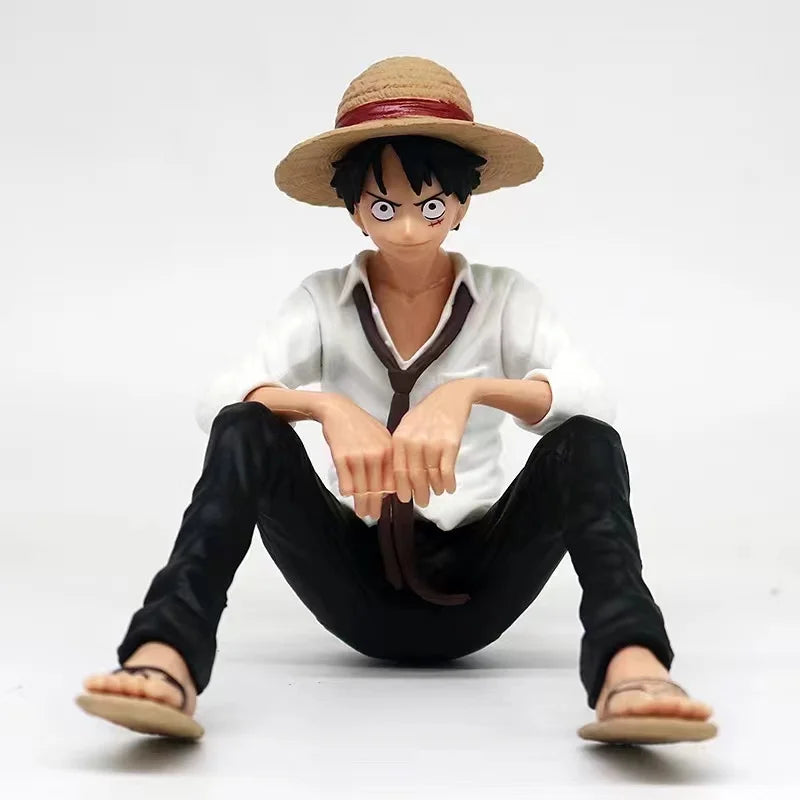 Figurine One Piece Monkey D. Luffy assis