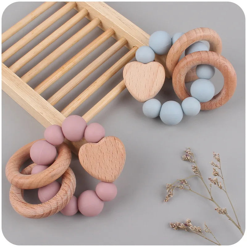 Hochet Montessori en bois pour bébés - Coeur