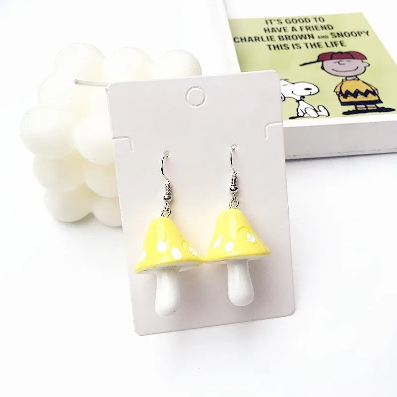 Boucle d’oreilles pendante en forme de champignon