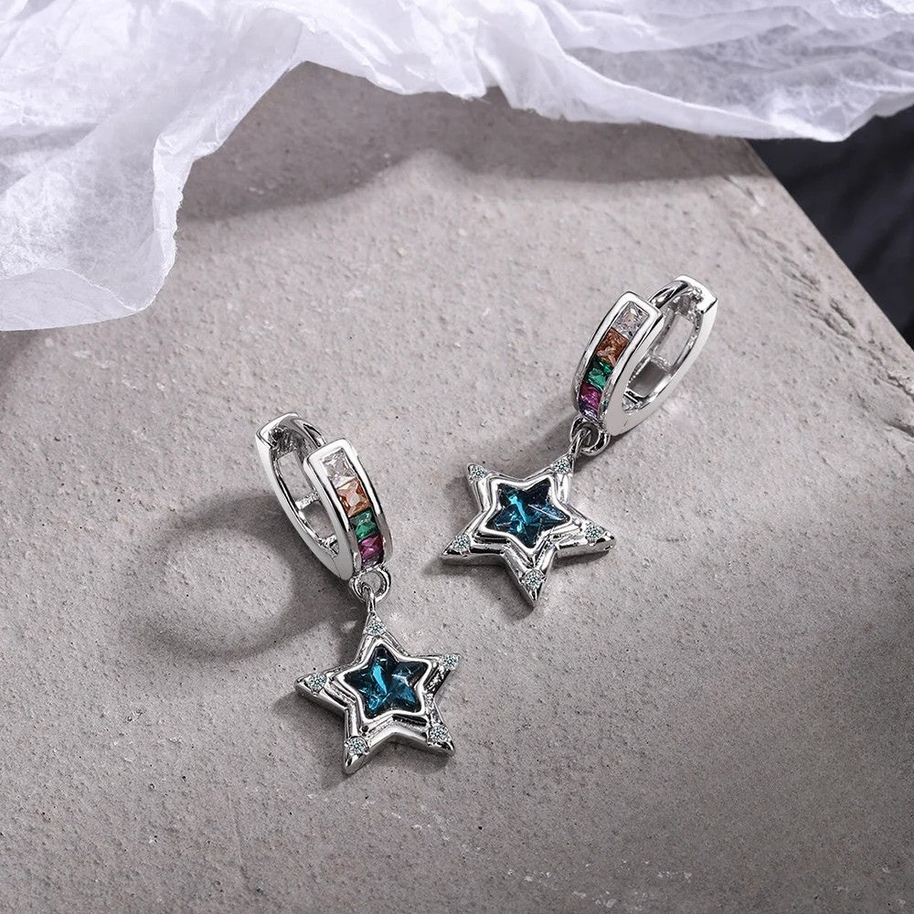 Boucle d’oreilles à motif étoile bleu cristal et strass