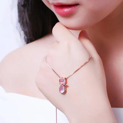 Collier ras du cou forme chat en quartz rose
