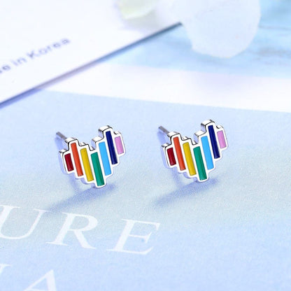 Boucles d’oreilles mignonnes en forme de cœurs arc-en-ciel pour fillette
