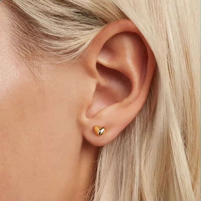 Clou d’oreille à vis en forme de coeur