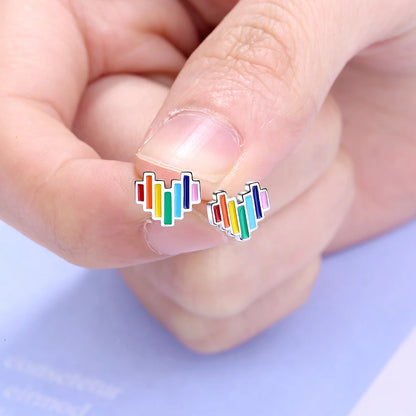 Boucles d’oreilles mignonnes en forme de cœurs arc-en-ciel pour fillette