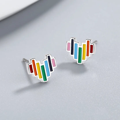 Boucles d’oreilles mignonnes en forme de cœurs arc-en-ciel pour fillette