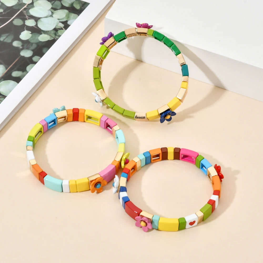 Bracelet coloré motif floral pour fille