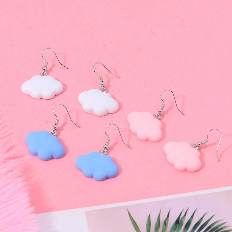 Boucles d’oreilles pendantes en forme de nuages