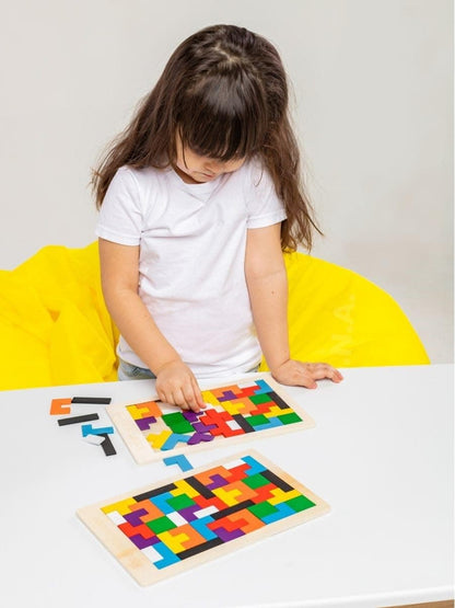 Puzzle en bois 3D coloré