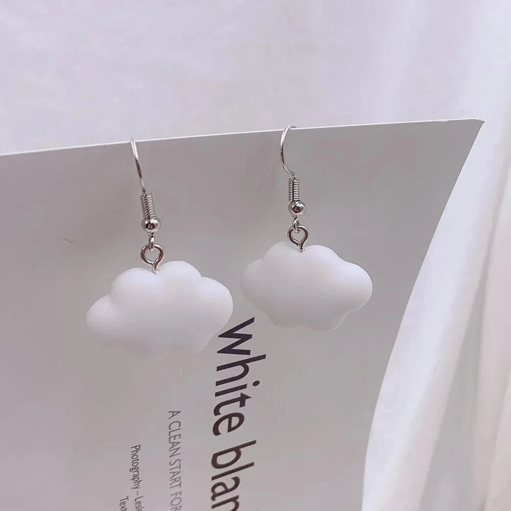 Boucles d’oreilles pendantes en forme de nuages