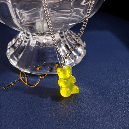 Collier en chaîne avec pendentif ours coloré