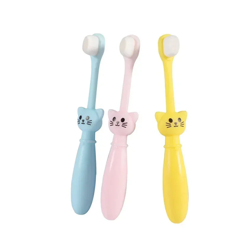 Brosse à dents chat colorée à poils souples pour bébé