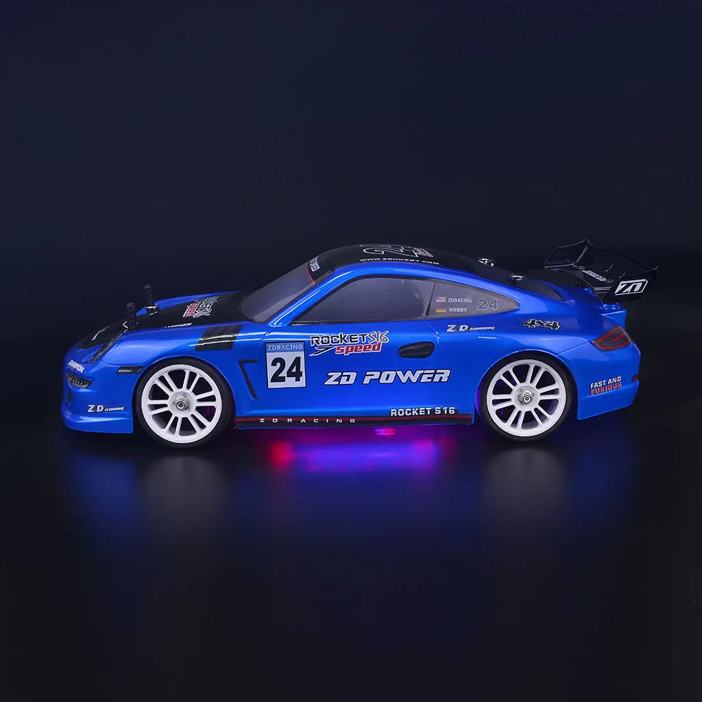 Voiture télécommandée Porsche bleu à haute vitesse