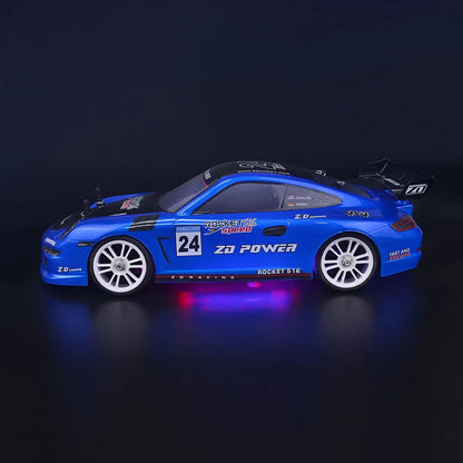 Voiture télécommandée Porsche bleu à haute vitesse