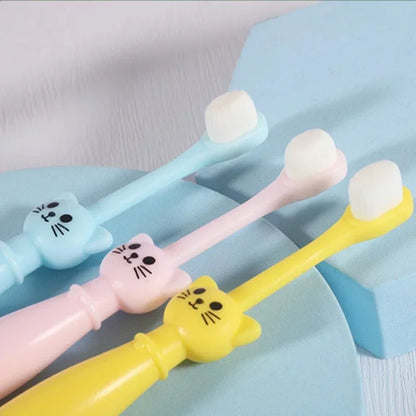 Brosse à dents chat colorée à poils souples pour bébé