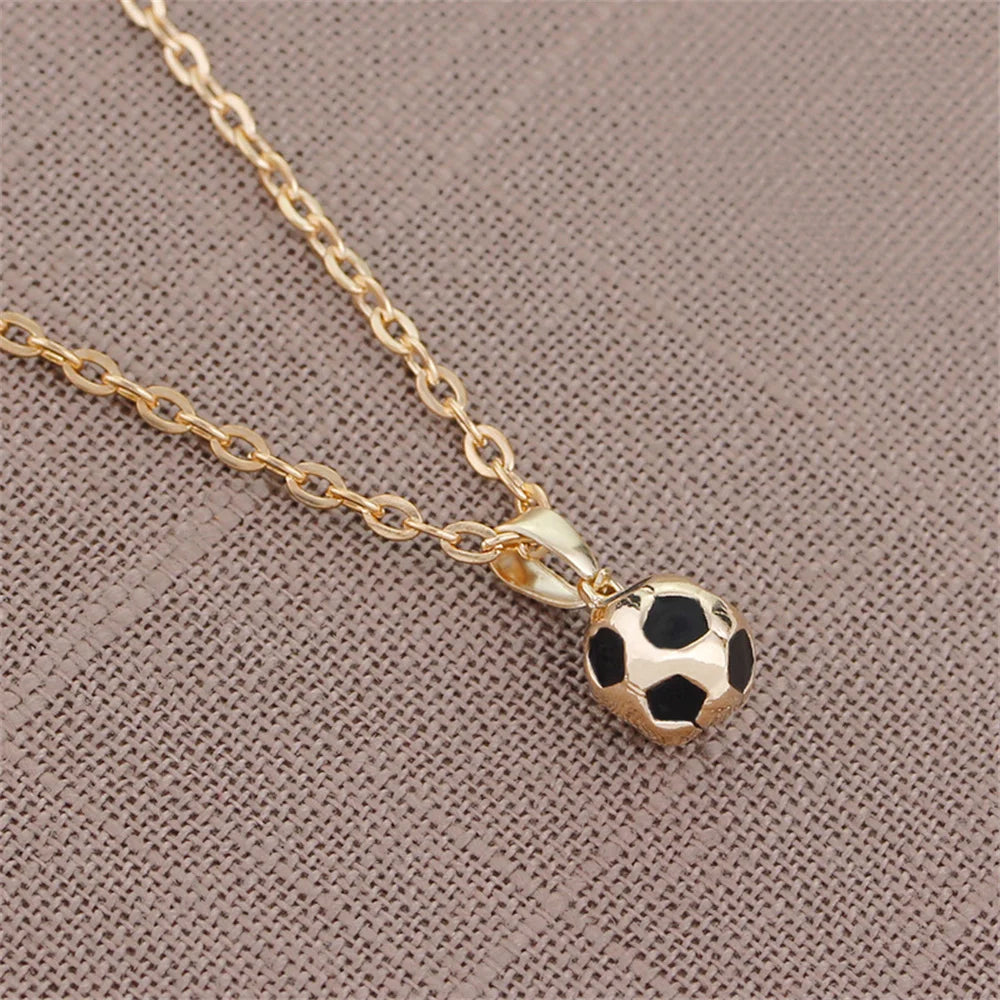 Collier en chaîne avec pendentif ballon pour enfant