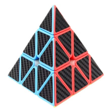 Rubik’s cube enfant pyramide magique