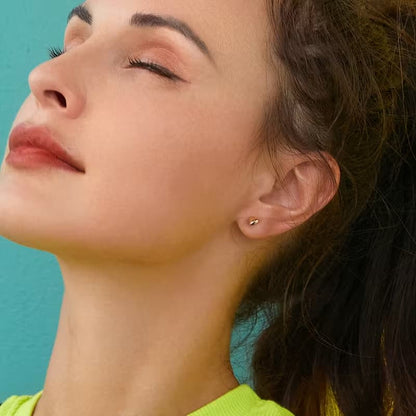 Clou d’oreille à vis en forme de coeur